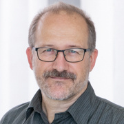Dr. Matthias Huber
