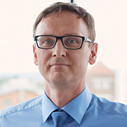 Dr. Erik Licht